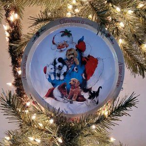 Giordano Vintage Christmas Tin Plate  Santa with Puppies & Kittens